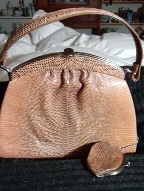 Vtg Lizard Textured Tan Mini Top-Handle Bag with Matching Coin Purse